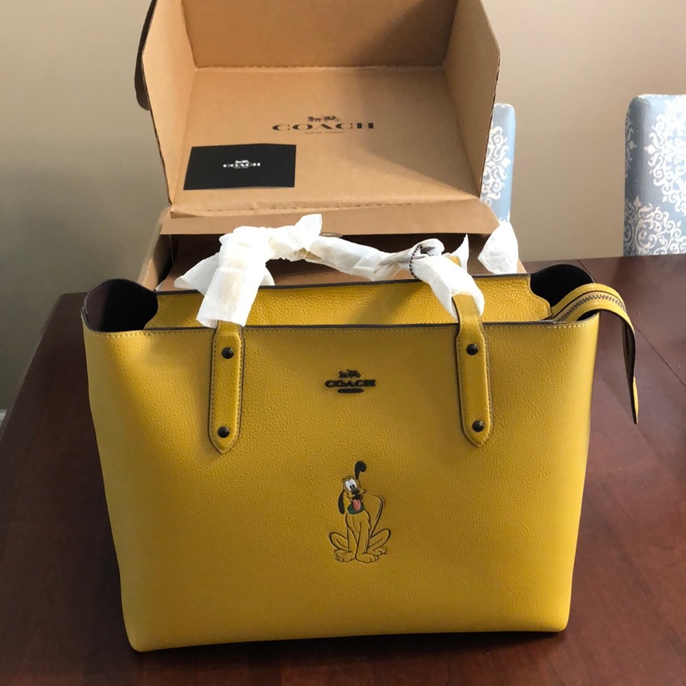Coach Disney flax color - mustard - Pluto tote NWT